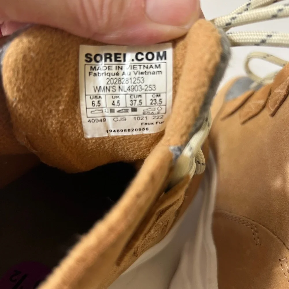 Womens Sorel Kinetic Breakthru Caribou Boots 6.5 Tawny‎ Buff Quarry
